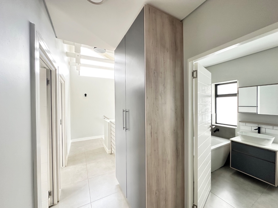 4 Bedroom Property for Sale in Hartland Lifestyle Estate Western Cape
